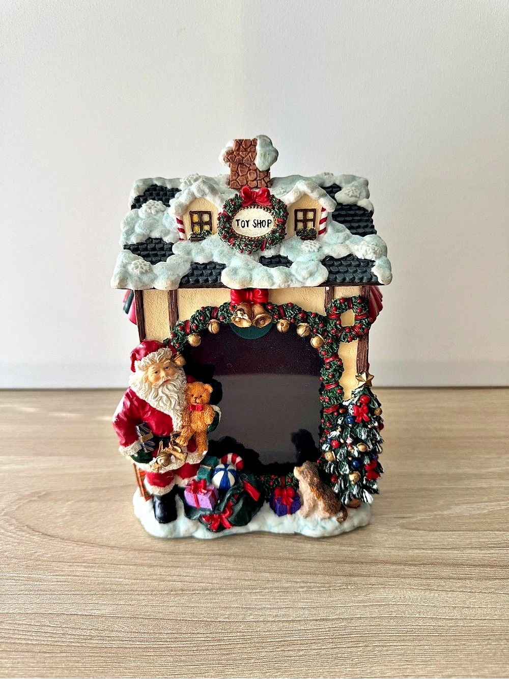 Traditions Christmas Village Photo Cube – Santa’s Toy Shop